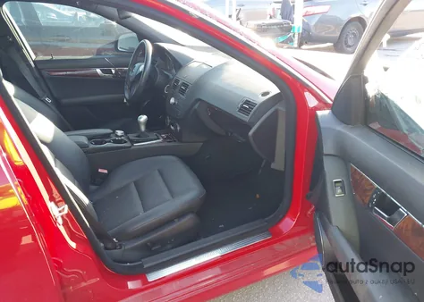 2009 Mercedes-Benz C 300 Luxury 4Matic/Sport 4Matic из США, поврежденный, VIN WDDGF81X29F215578